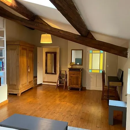 La Maison De Cerise Bed & Breakfast 3*