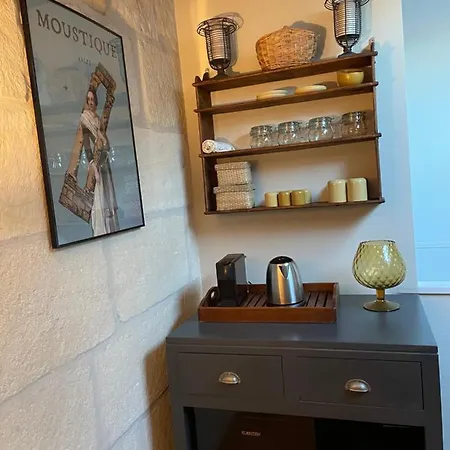 La Maison De Cerise ベッド・アンド・ブレックファスト Fourques