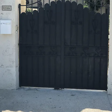 ベッド・アンド・ブレックファスト La Maison De Cerise