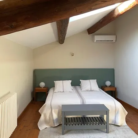 La Maison De Cerise Bed & Breakfast