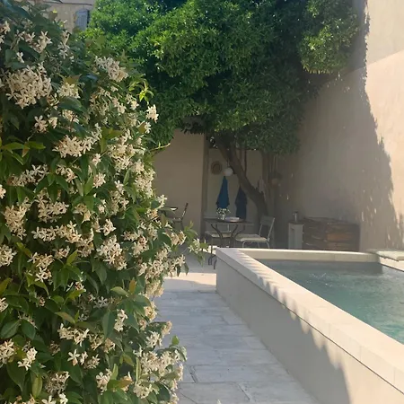 Frühstückspension La Maison De Cerise 3*